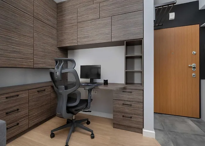 Апартаменты Spacious With Air Conditioning And Two Parking Spaces By Renters *