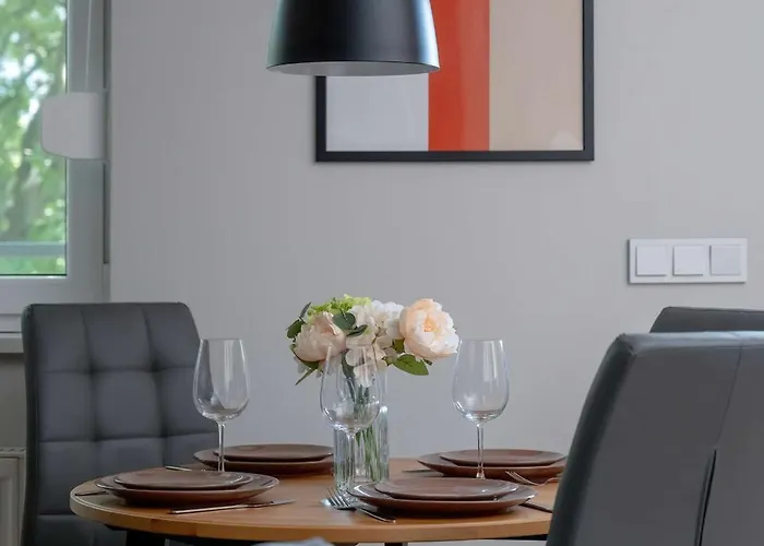 Апартаменты Spacious With Air Conditioning And Two Parking Spaces By Renters