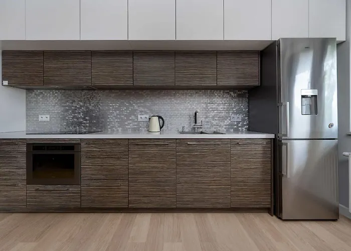 Spacious With Air Conditioning And Two Parking Spaces By Renters Апартаменты